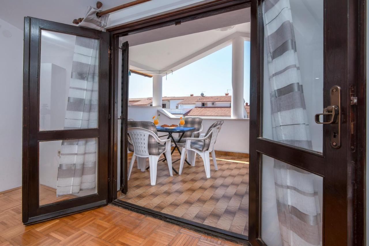 Apartment Blu Pula Exterior photo